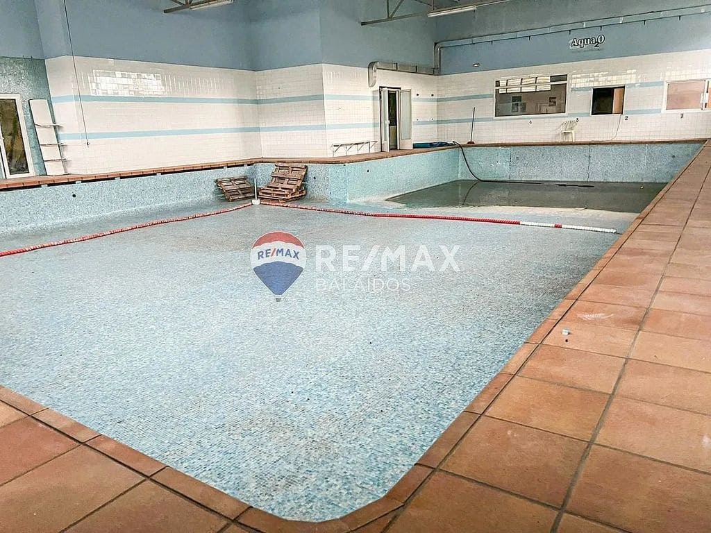 Commercieel te koop in Cangas - € 320.000 (Ref: 9683998)