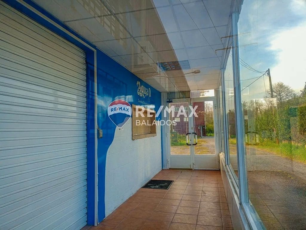 Commercieel te koop in Cangas - € 320.000 (Ref: 9683998)
