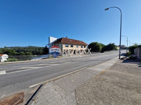 Commercieel te koop in Vigo - € 900.000 (Ref: 9684000)