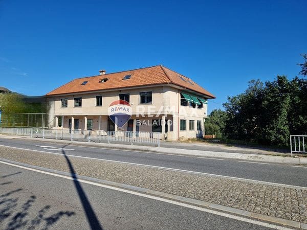 Commercieel te koop in Vigo - € 900.000 (Ref: 9684000)