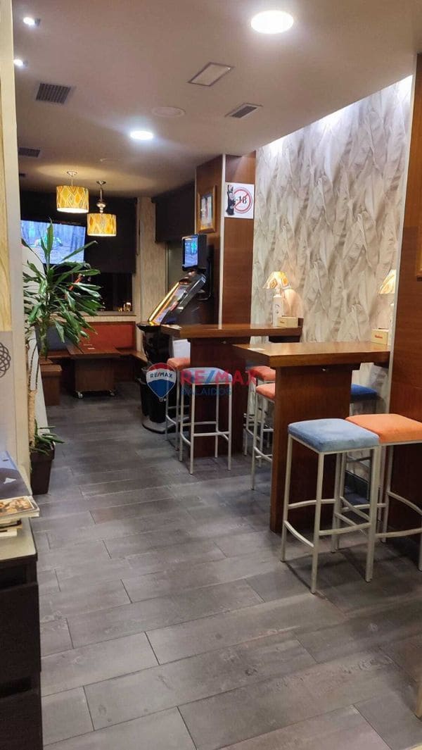 Local Commercial à vendre à Pontevedra ville - 260 000 € (Ref: 9684001)