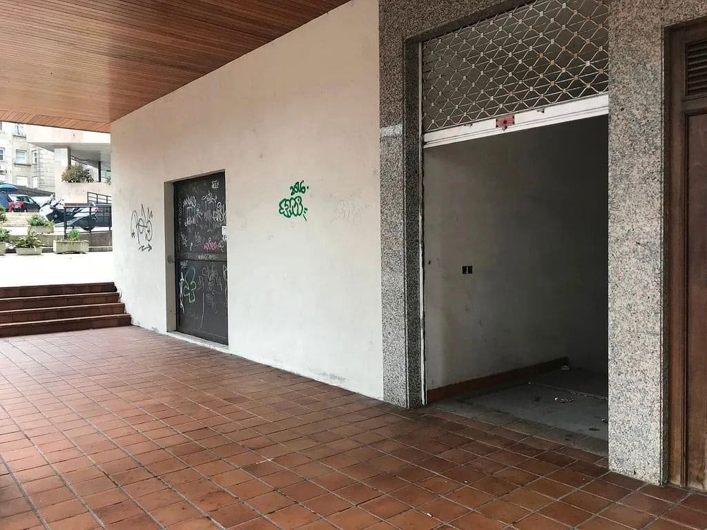 Local Commercial à vendre à Vigo - 40 000 € (Ref: 9684002)