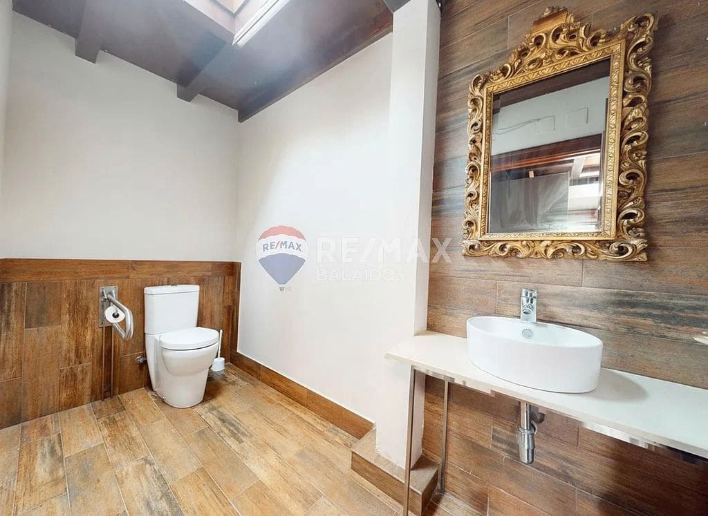 6 slaapkamer Villa te koop in Pontevedra stad met zwembad garage - € 1.250.000 (Ref: 9684003)