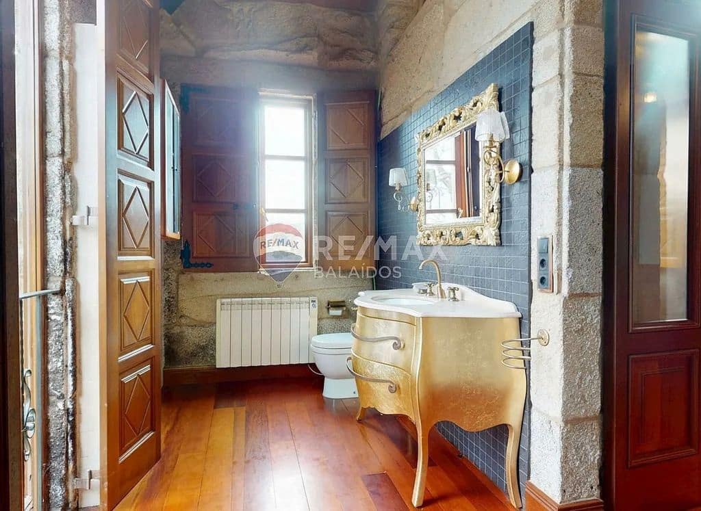 6 slaapkamer Villa te koop in Pontevedra stad met zwembad garage - € 1.250.000 (Ref: 9684003)