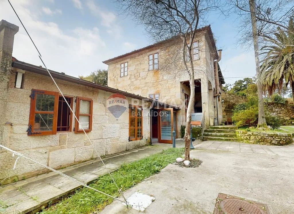 6 slaapkamer Villa te koop in Pontevedra stad met zwembad garage - € 1.250.000 (Ref: 9684003)