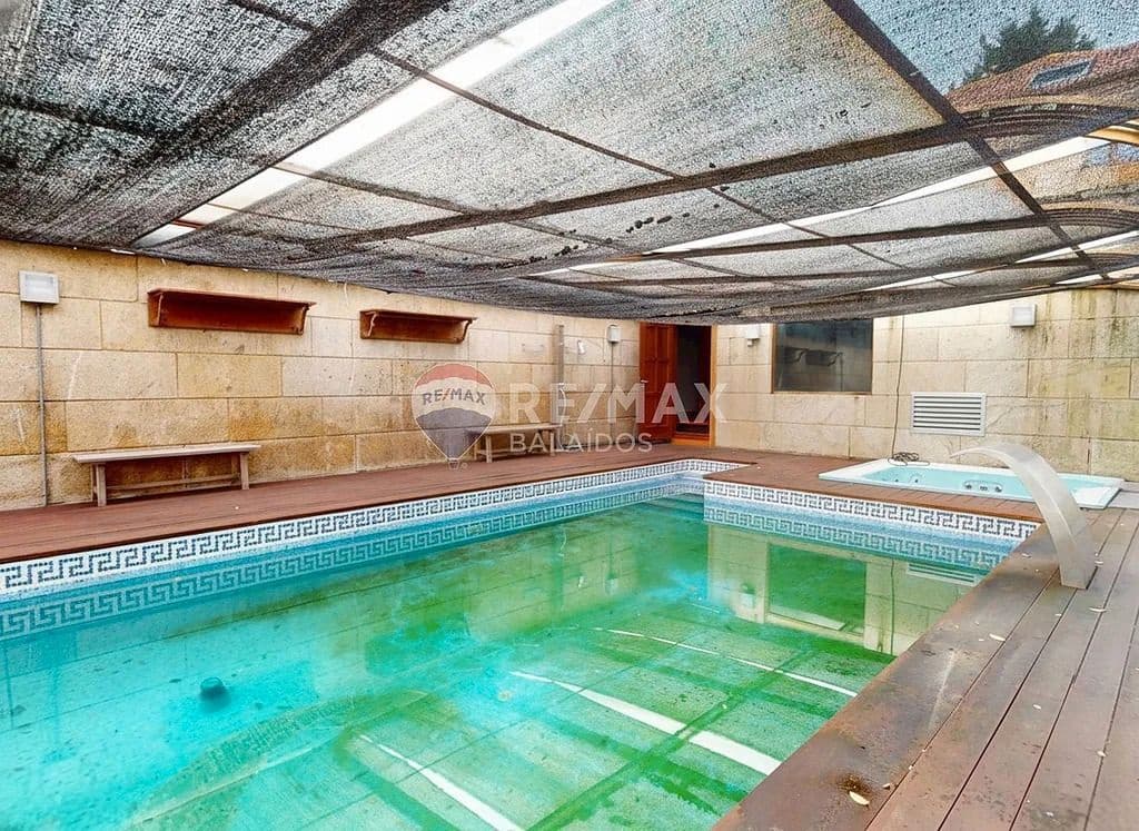 6 slaapkamer Villa te koop in Pontevedra stad met zwembad garage - € 1.250.000 (Ref: 9684003)