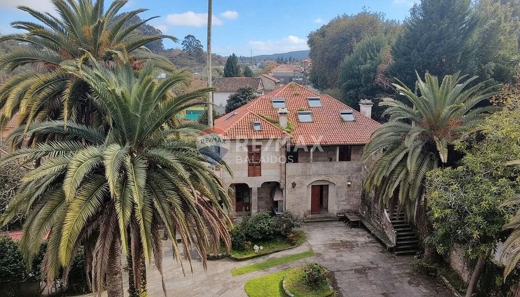 6 slaapkamer Villa te koop in Pontevedra stad met zwembad garage - € 1.250.000 (Ref: 9684003)