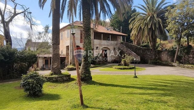 6 soveværelse Villa til salg i Pontevedra by med swimmingpool garage - € 1.250.000 (Ref: 9684003)