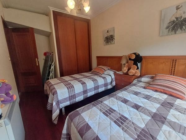 3 slaapkamer Restaurant/bar te koop in A Cañiza met garage - € 350.000 (Ref: 9684004)