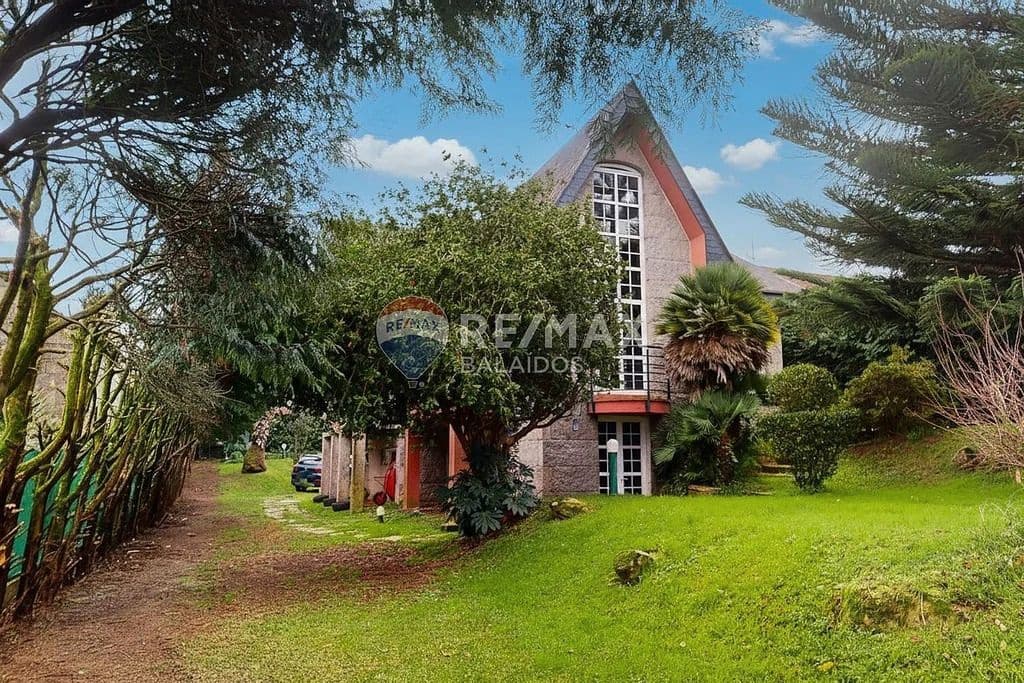 5 soveværelse Villa til salg i Vigo med garage - € 650.000 (Ref: 9684005)