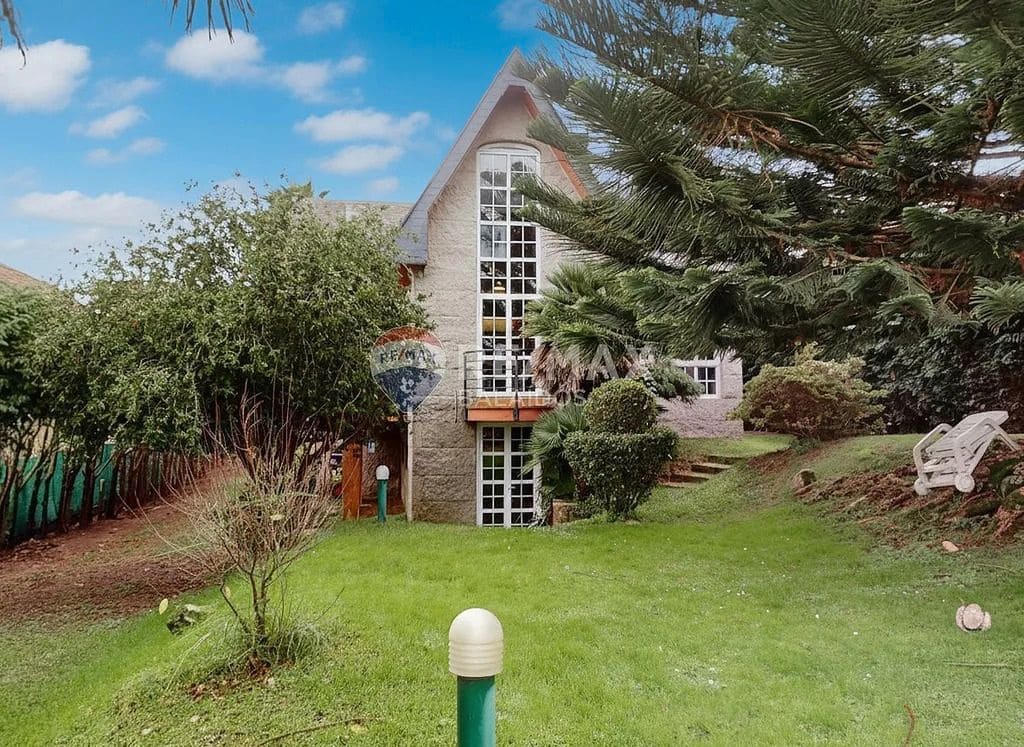 5 soveværelse Villa til salg i Vigo med garage - € 650.000 (Ref: 9684005)