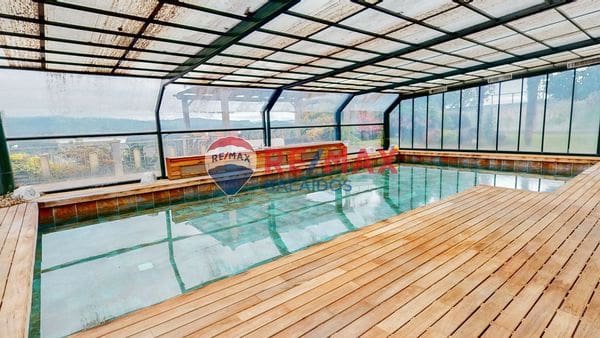 6 bedroom Villa for sale in Mos with pool garage - € 880,000 (Ref: 9684006)