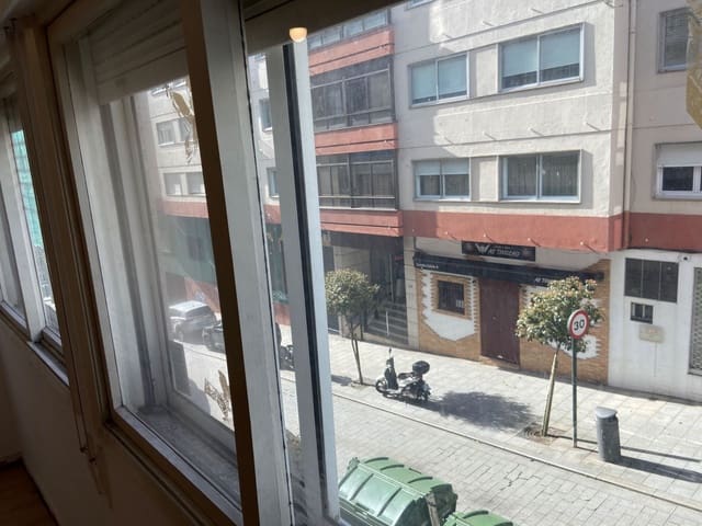 Piso de 2 habitaciones en Vigo en venta - 150.000 € (Ref: 9684007)