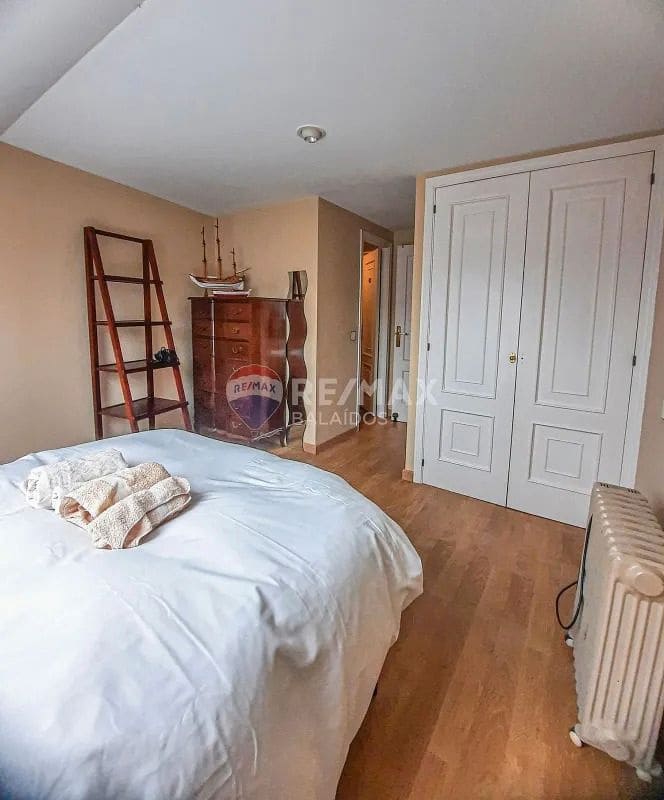 2 bedroom Penthouse for sale in Sanxenxo with garage - € 370,000 (Ref: 9684009)