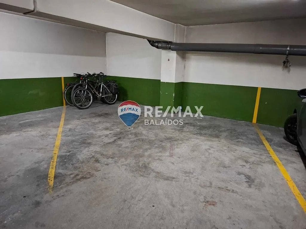 6 bedroom Flat for sale in Vigo with garage - € 520,000 (Ref: 9684010)