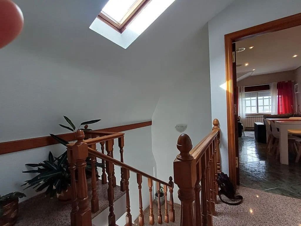 2 bedroom Apartment for sale in A Caniza - € 99,000 (Ref: 9684011)