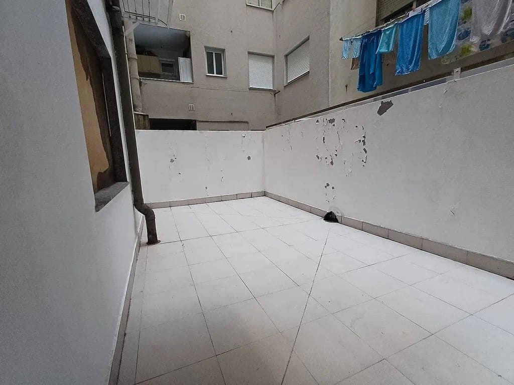 5 Zimmer Wohnung zu verkaufen in Vigo - 360.000 € (Ref: 9684012)