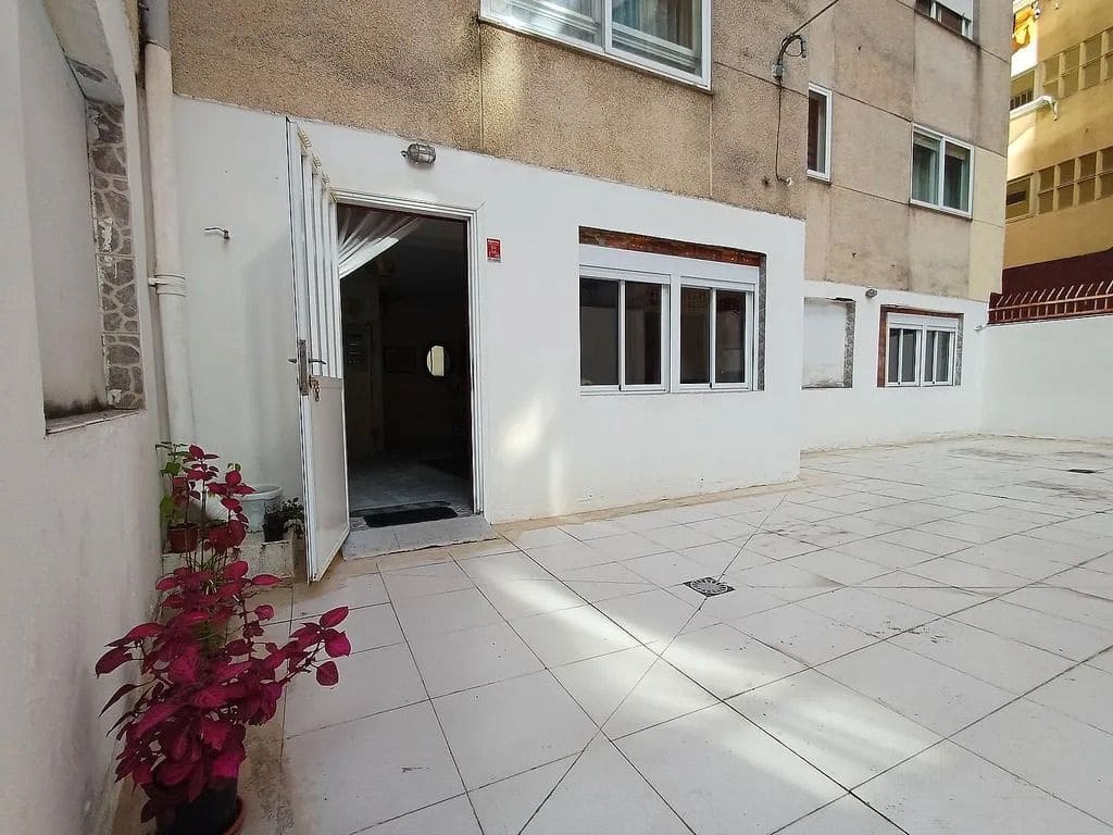 5 Zimmer Wohnung zu verkaufen in Vigo - 360.000 € (Ref: 9684012)