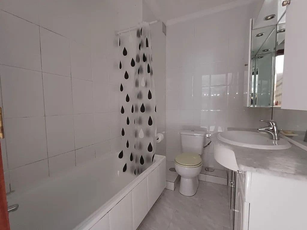 5 Zimmer Wohnung zu verkaufen in Vigo - 360.000 € (Ref: 9684012)