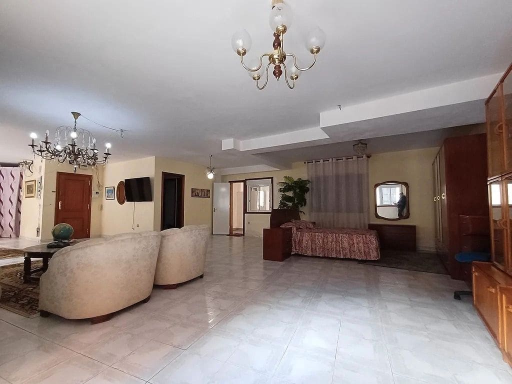 5 Zimmer Wohnung zu verkaufen in Vigo - 360.000 € (Ref: 9684012)