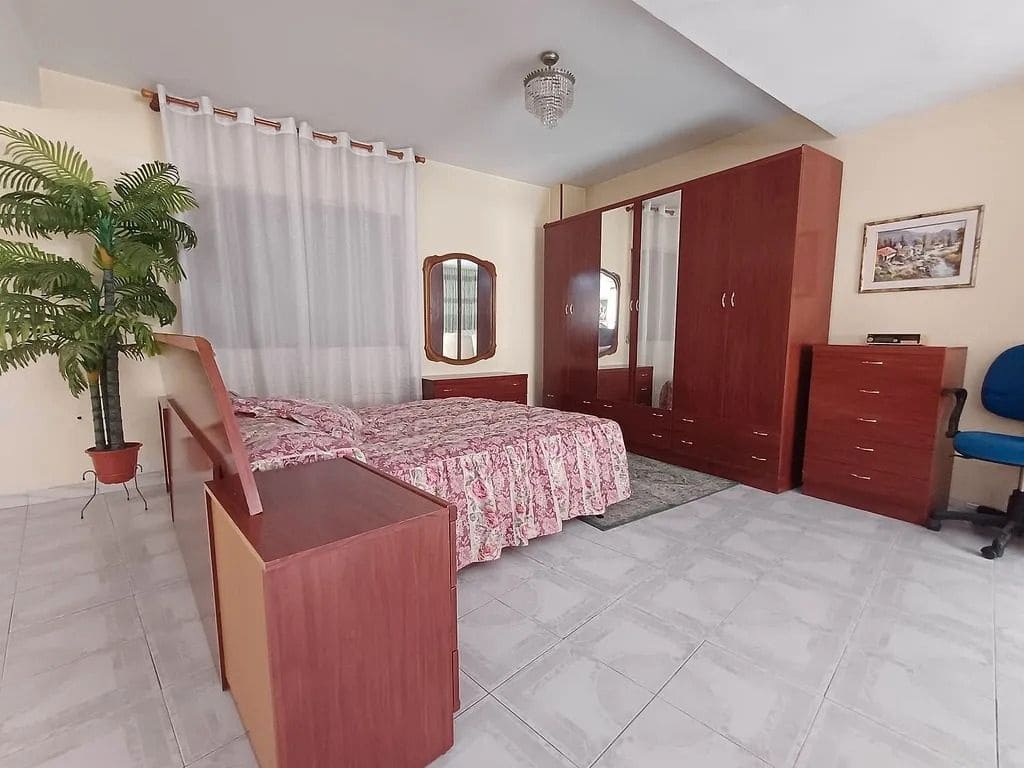 5 Zimmer Wohnung zu verkaufen in Vigo - 360.000 € (Ref: 9684012)