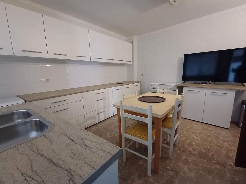 5 Zimmer Wohnung zu verkaufen in Vigo - 360.000 € (Ref: 9684012)