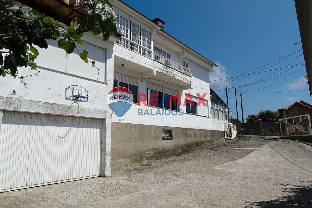 Hotel de 6 habitaciones en Vigo en venta con garaje - 880.000 € (Ref: 9684014)