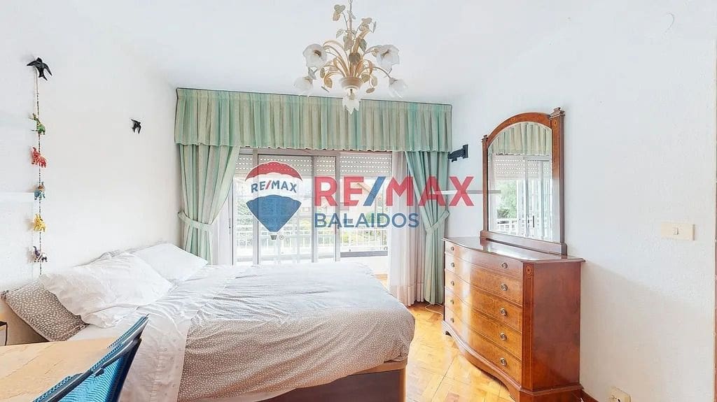 Hotel de 6 habitaciones en Vigo en venta con garaje - 880.000 € (Ref: 9684014)