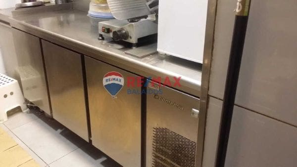 Local Commercial à vendre à Pontevedra ville - 260 000 € (Ref: 9685278)