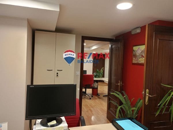 Escritório para venda em Vigo - 312 000 € (Ref: 9685279)