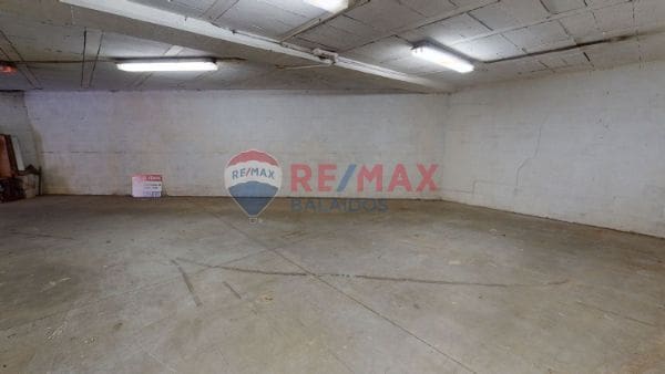 Comercial para venda em Vigo - 210 000 € (Ref: 9685280)