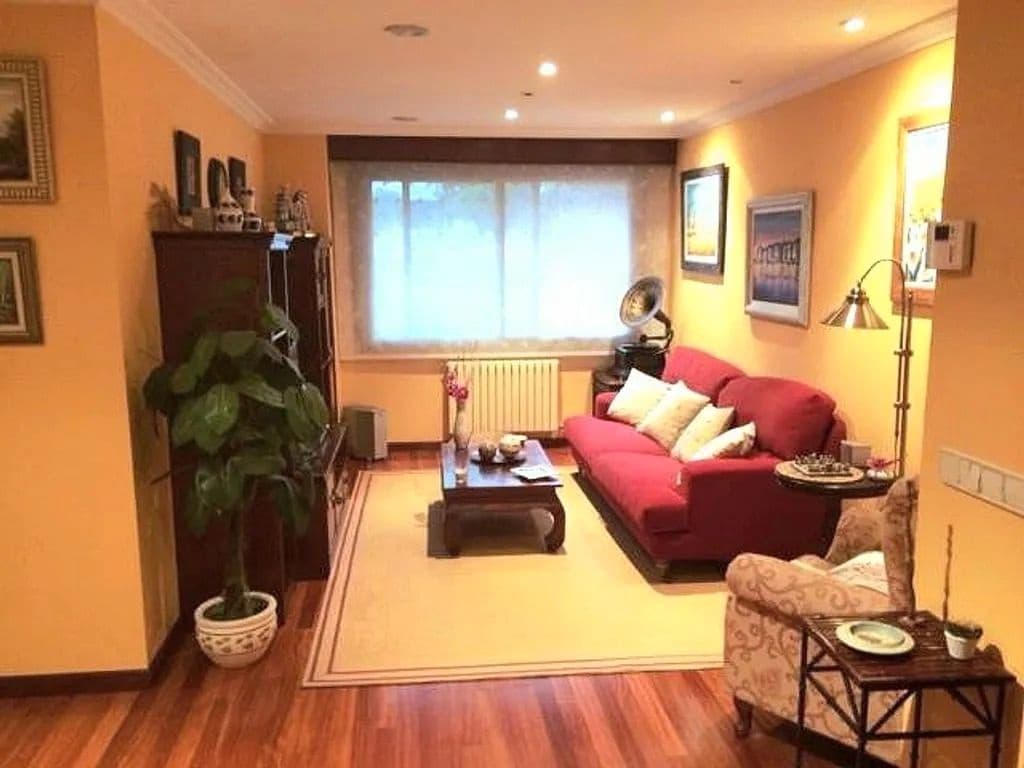 Piso de 2 habitaciones en Vigo en venta con garaje - 320.000 € (Ref: 9685281)