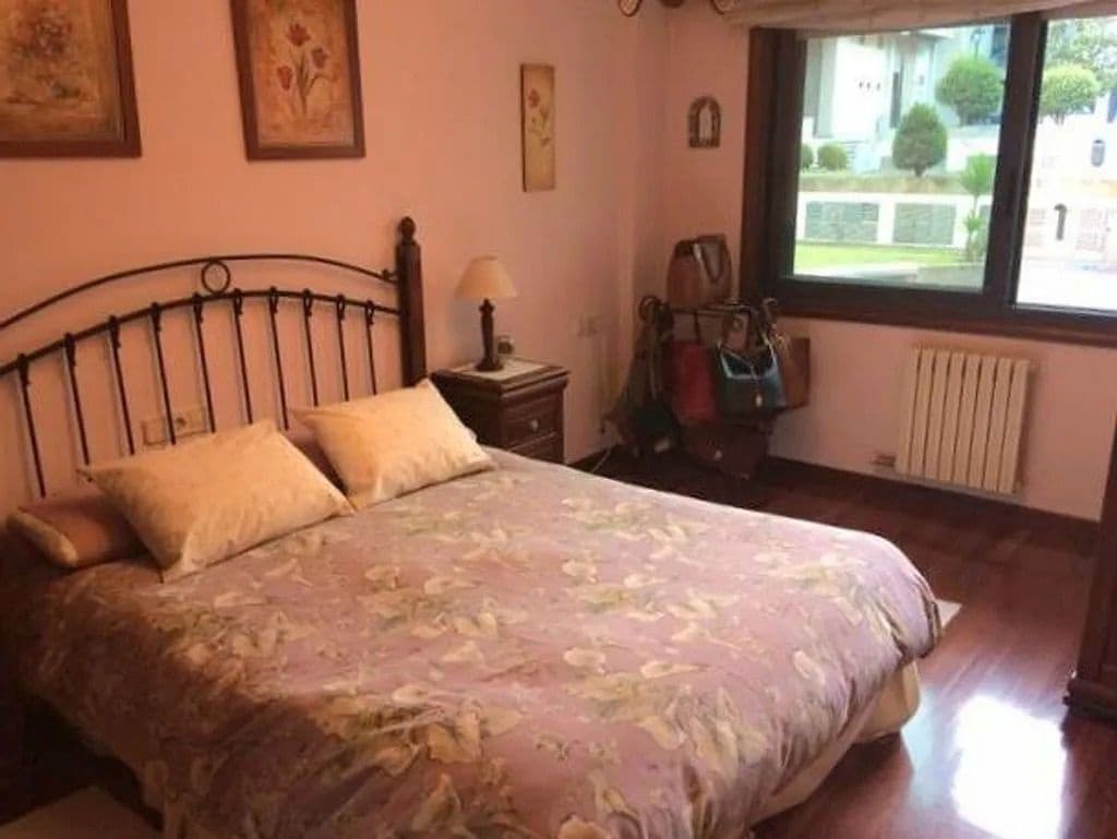 Piso de 2 habitaciones en Vigo en venta con garaje - 320.000 € (Ref: 9685281)