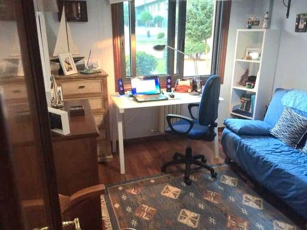 2 bedroom Flat for sale in Vigo with garage - € 320,000 (Ref: 9685284)