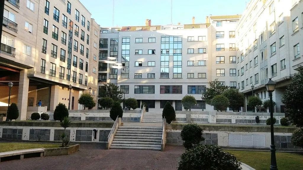 2 bedroom Flat for sale in Vigo with garage - € 320,000 (Ref: 9685284)