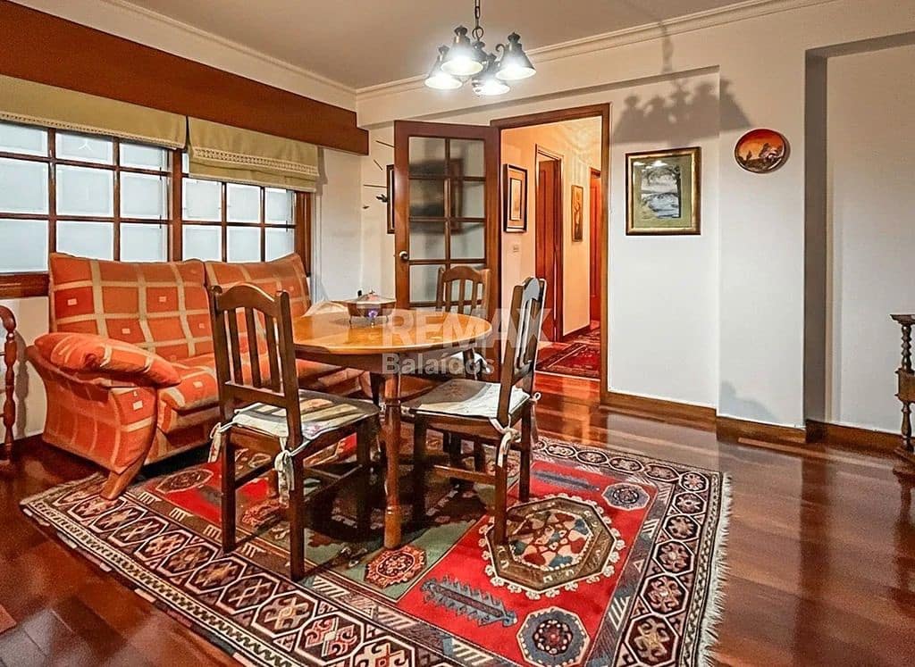 4 bedroom Flat for sale in Vigo with garage - € 449,500 (Ref: 9685291)