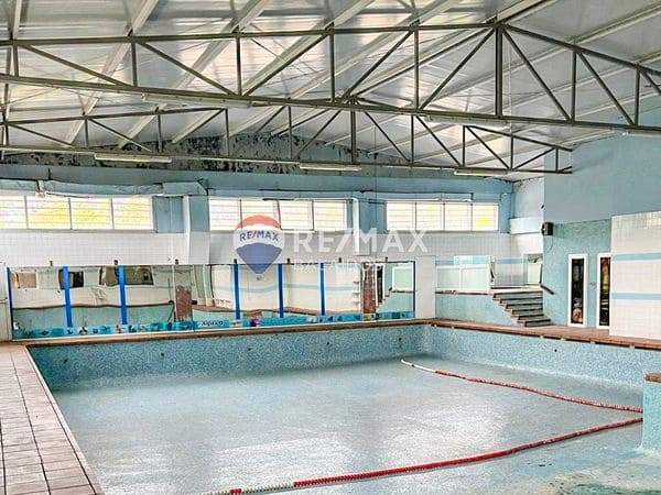 Commercieel te koop in Cangas - € 320.000 (Ref: 9685295)