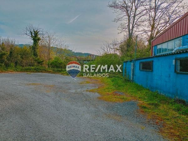 Commercieel te koop in Cangas - € 320.000 (Ref: 9685295)