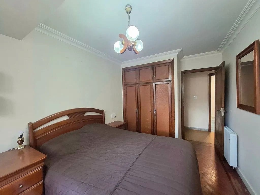 Piso de 4 habitaciones en Vigo en venta - 237.000 € (Ref: 9685296)