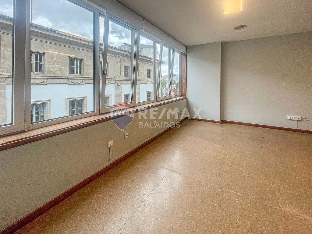 Büro zu verkaufen in Pontevedra Stadt - 69.000 € (Ref: 9685297)