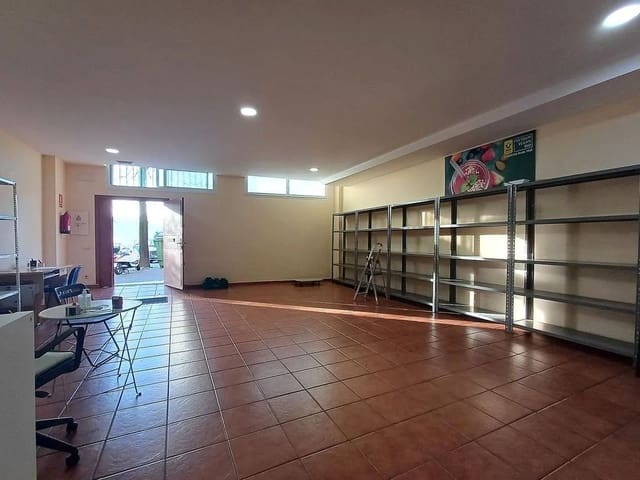 Commercieel te koop in Vigo - € 185.000 (Ref: 9685300)