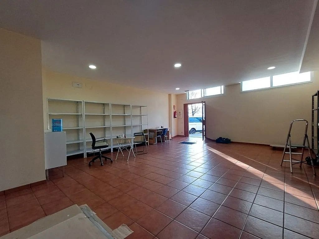 Commercieel te koop in Vigo - € 185.000 (Ref: 9685300)