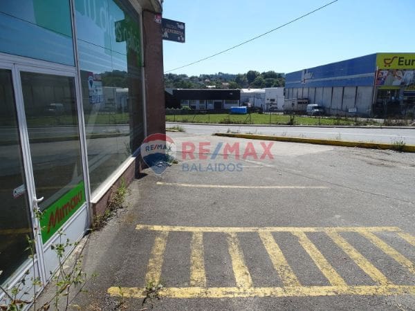 Comercial para venda em Vigo - 210 000 € (Ref: 9685302)