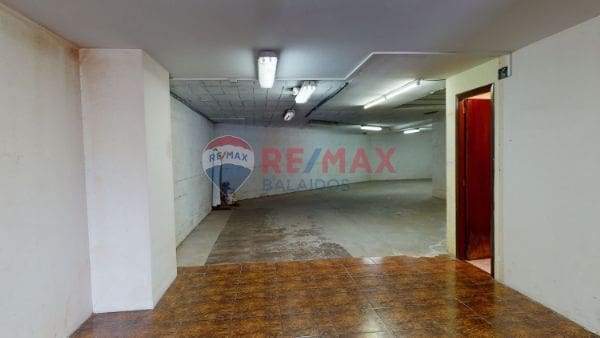 Erhverv til salg i Vigo - € 210.000 (Ref: 9685302)