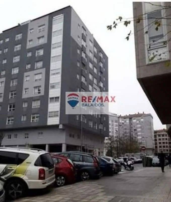 Piso de 3 habitaciones en Vigo en venta con garaje - 330.000 € (Ref: 9685308)