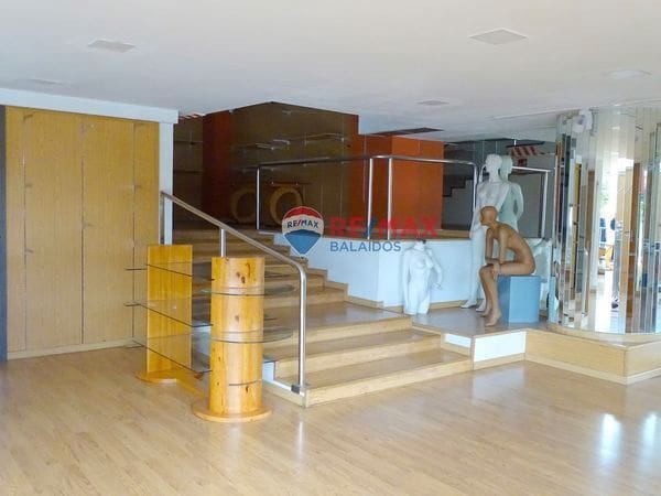 Kommersiell till salu i Vigo - 650 000 € (Ref: 9685315)