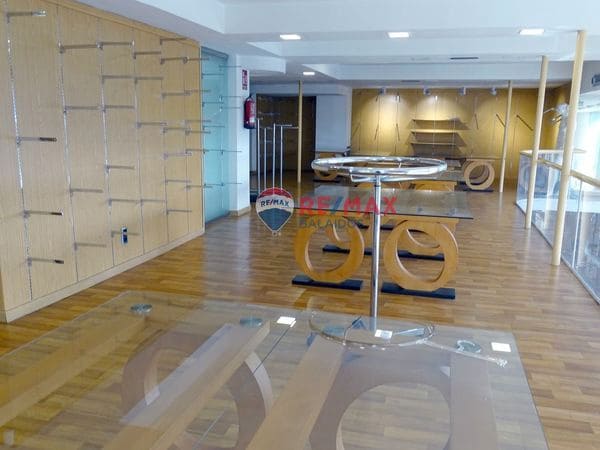 Kommersiell till salu i Vigo - 650 000 € (Ref: 9685315)