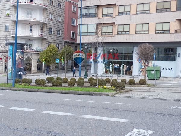 Comercial para venda em Vigo - 650 000 € (Ref: 9685315)