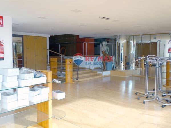 Kommersiell till salu i Vigo - 650 000 € (Ref: 9685315)