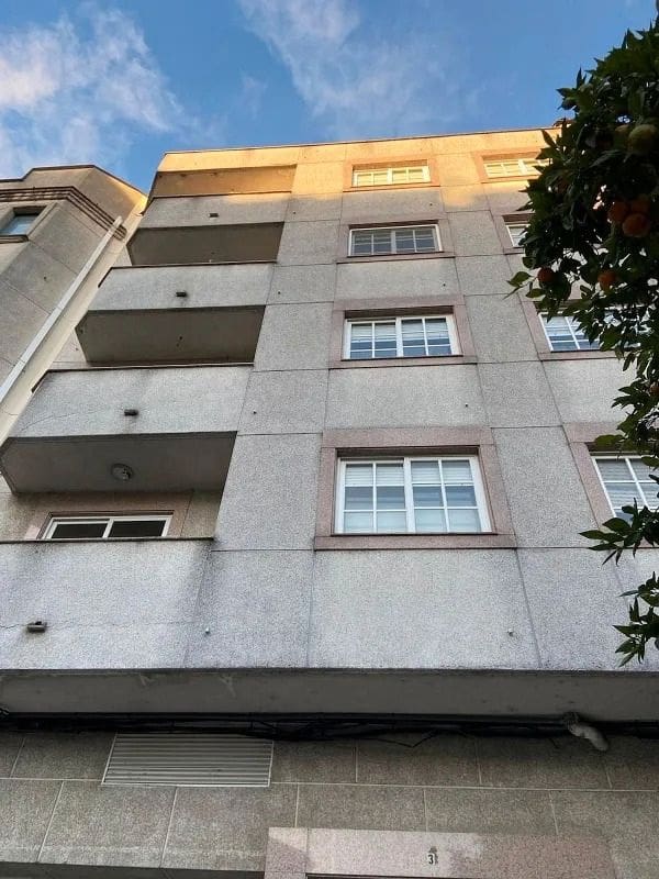 2 slaapkamer Flat te koop in Pontevedra stad met garage - € 245.000 (Ref: 9685316)